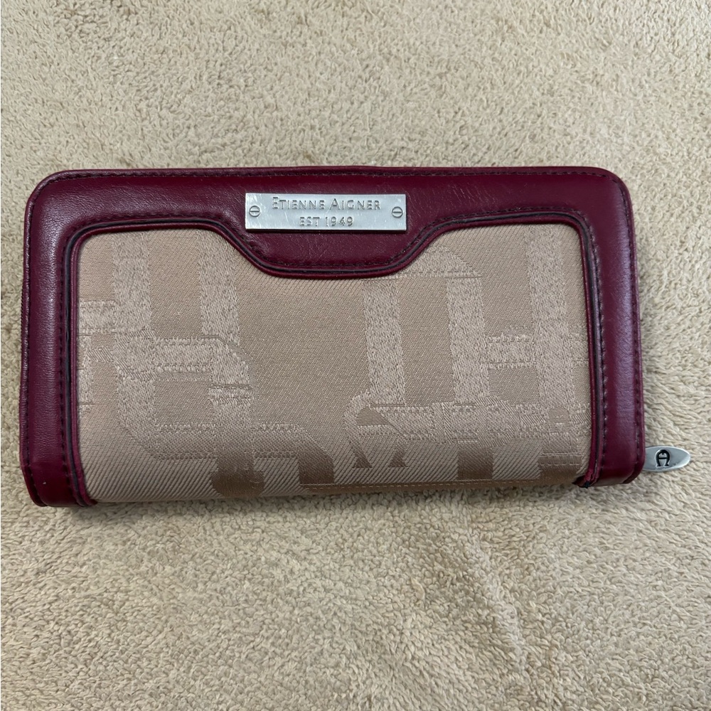 Wallet Etienne Aigner, tan and burgundy